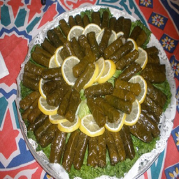 بیا به صرف کوکو و دلمه