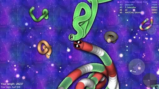 Slither worm vs Venom snake - Gameplay image of android game