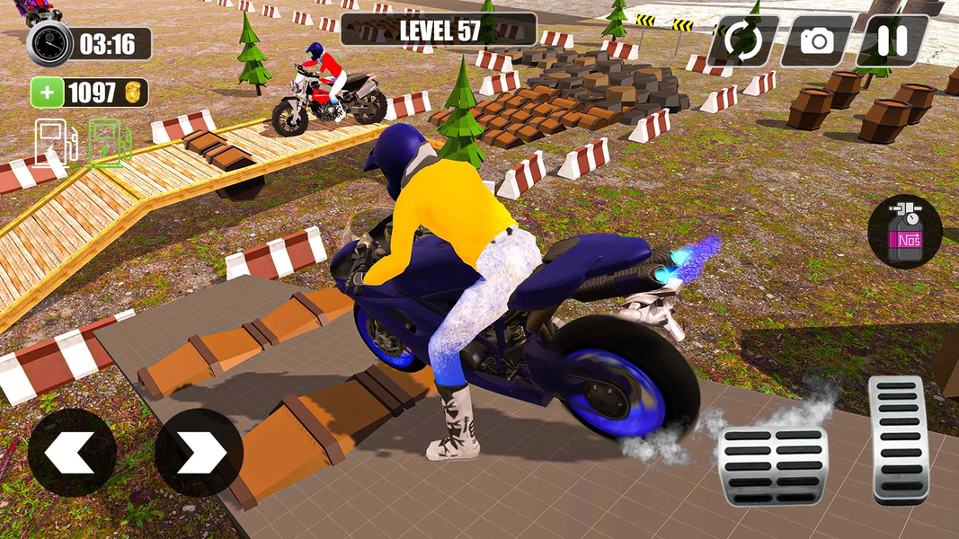 Mega Ramp Bike Racing Tracks - Gameplay image of android game
