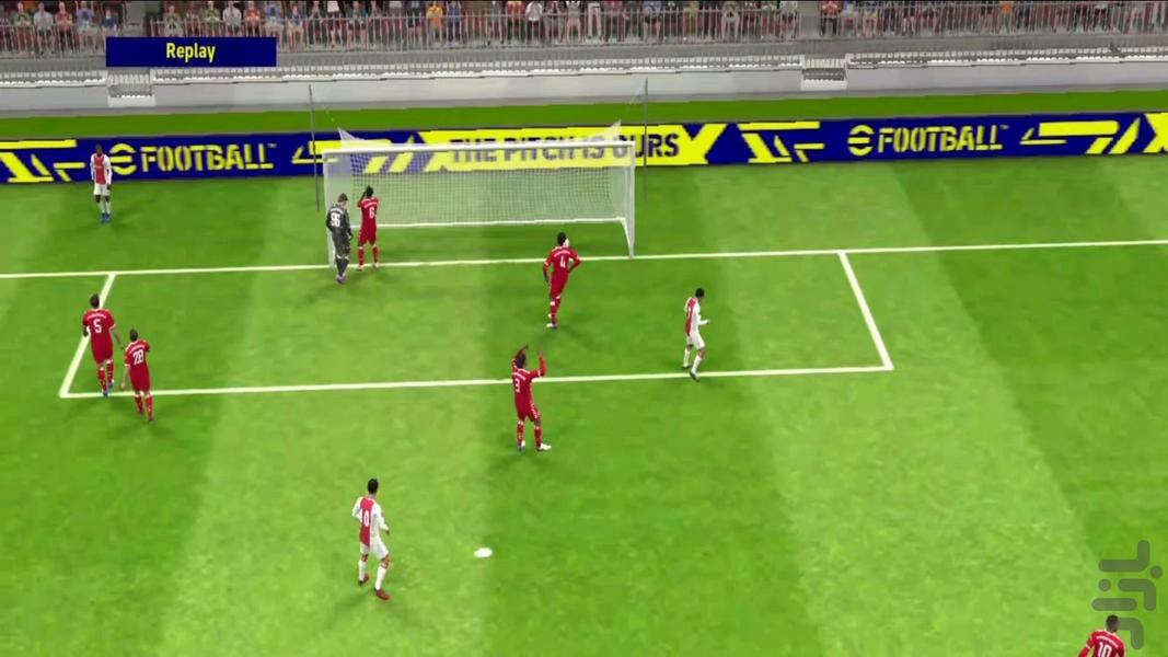 مدرن پرمهیج فیفا 2001 - Gameplay image of android game