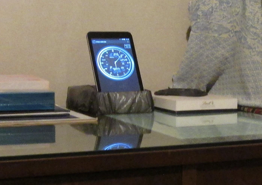 ۱۲-hour world clock - عکس برنامه موبایلی اندروید