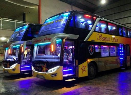 Bus Double Decker Wallpaper - Image screenshot of android app