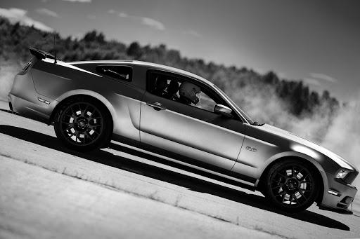 Themes Ford Mustang wallpapers - Image screenshot of android app