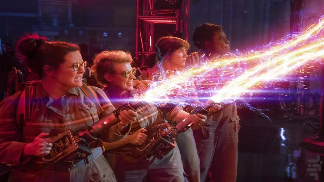 آدام خوراکی های دهه هشتادی می خورد - Image screenshot of android app