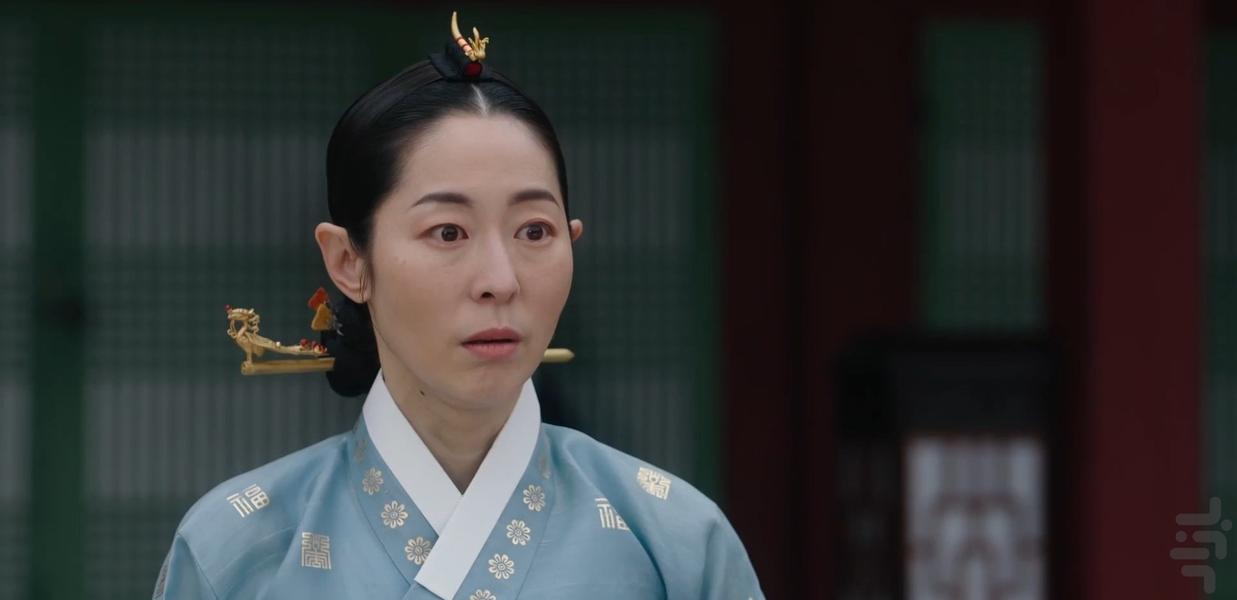 سر آستین قرمز - عکس برنامه موبایلی اندروید