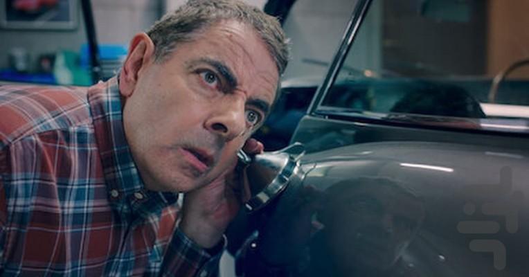 مرد در برابر زنبور - عکس برنامه موبایلی اندروید