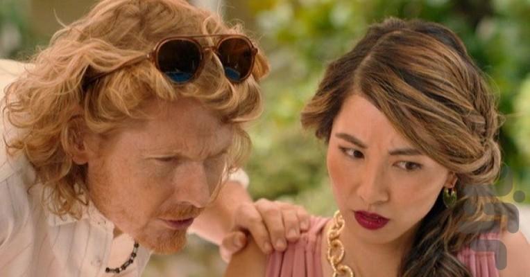 مرد در برابر زنبور - عکس برنامه موبایلی اندروید