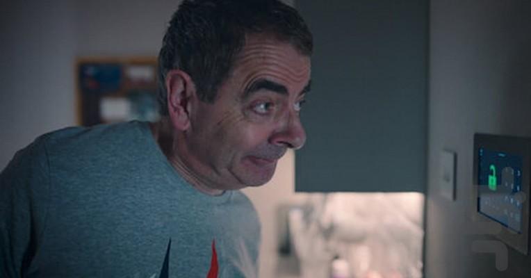 مرد در برابر زنبور - عکس برنامه موبایلی اندروید