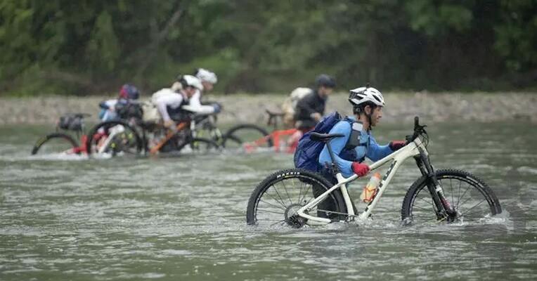 World’s Toughest Race: Eco-Challenge - Image screenshot of android app