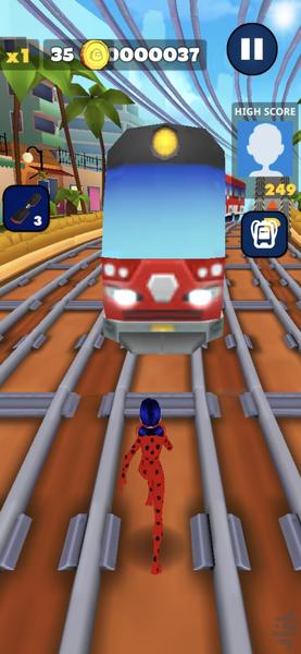 بازی دختر دونده(سکه خور) - Gameplay image of android game