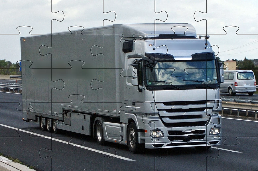 Jigsaw puzzles German trucks - Gameplay image of android game