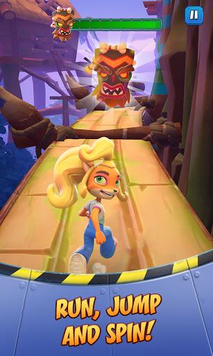 Crash Bandicoot: On the Run! - Gameplay image of android game