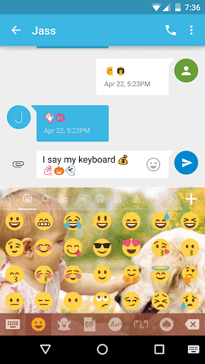 Cute Photo Emoji Keyboard Skin - Image screenshot of android app