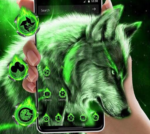 Green Wild Vivid Wolf Theme - Image screenshot of android app