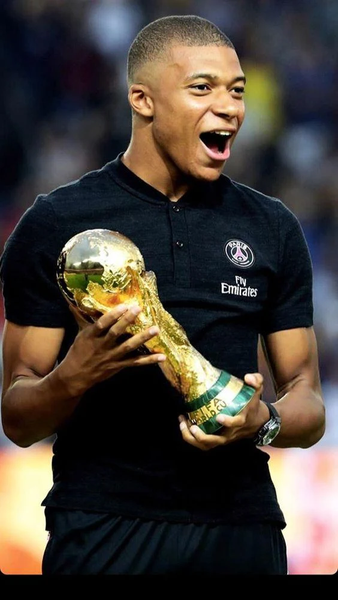 Kylian Mbappe Wallpapers - Image screenshot of android app