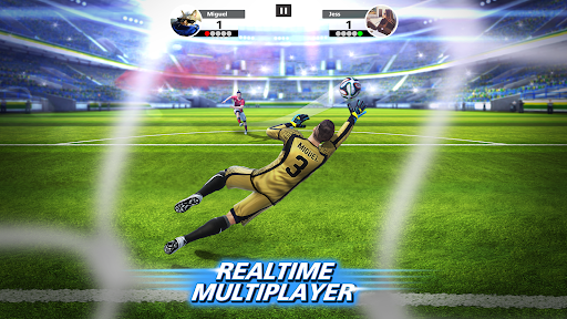 Football Strike: Online Soccer - Gameplay image of android game