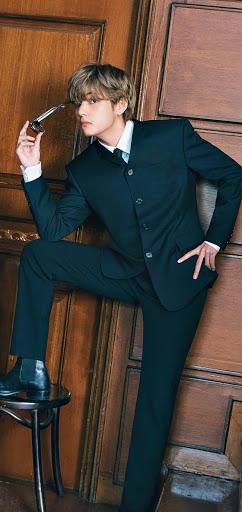 Kim Taehyung wallpaper - Image screenshot of android app