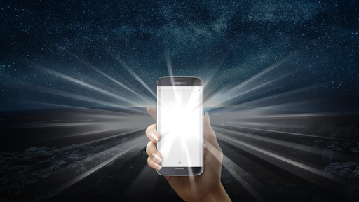 White Screen Flashlight - Image screenshot of android app