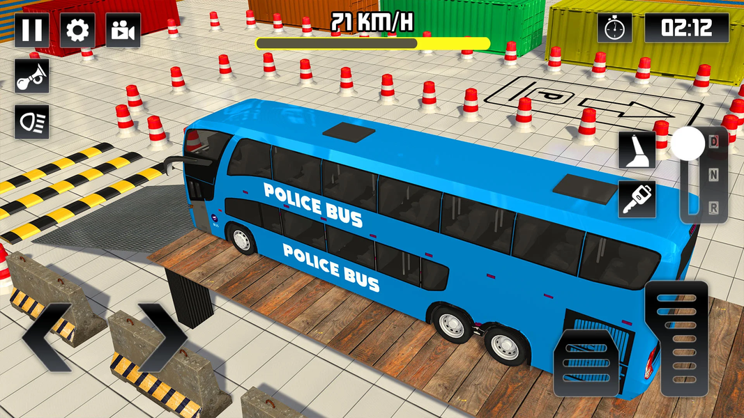 Police Bus Parking - parking - عکس بازی موبایلی اندروید