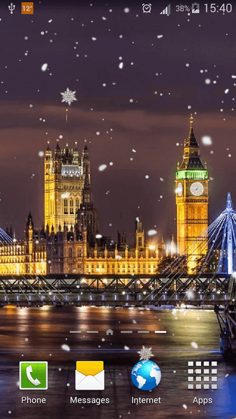 Snow in London Live Wallpaper - Image screenshot of android app