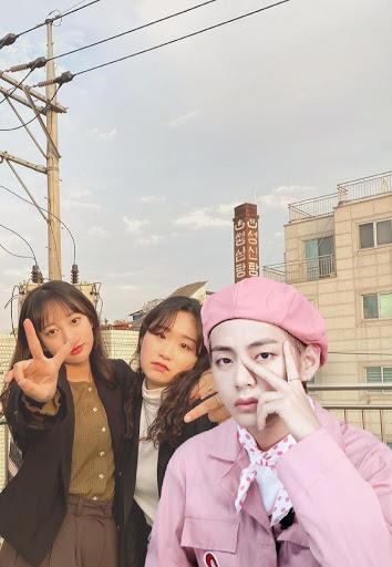 Selfie with Bts - Image screenshot of android app