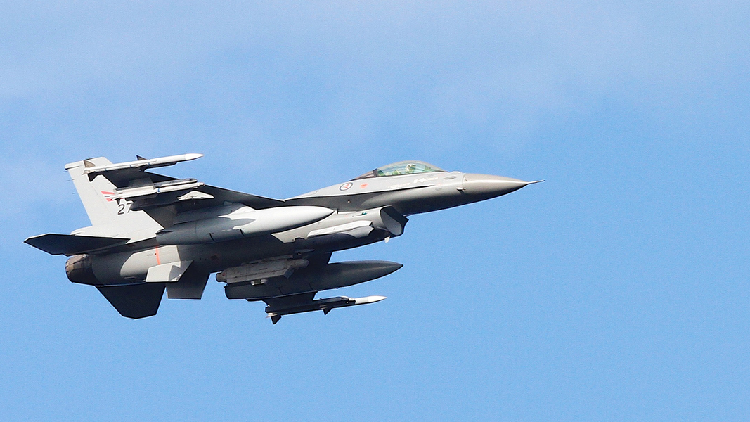 Jet fighter Air Strike War - عکس بازی موبایلی اندروید