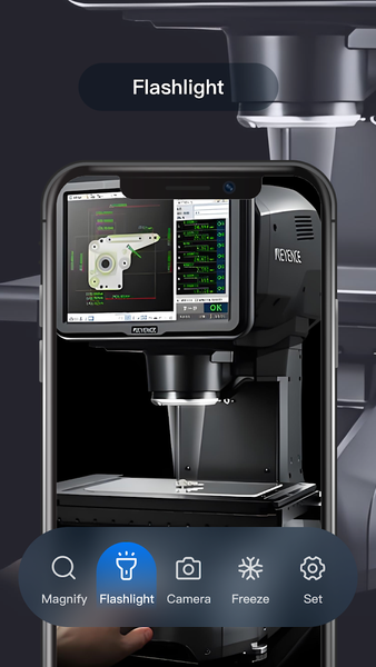 Magnifying Glass + Flashlight - عکس برنامه موبایلی اندروید
