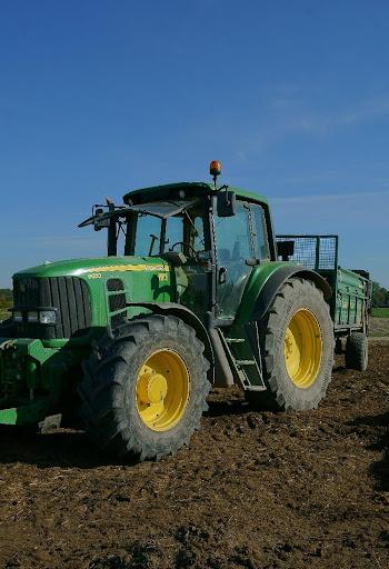 Wallpapers John Deere tractors - عکس برنامه موبایلی اندروید