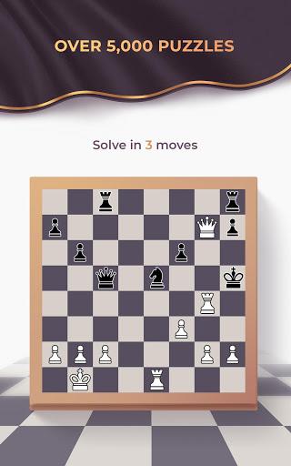 Chess Royale - Play and Learn - Gameplay image of android game