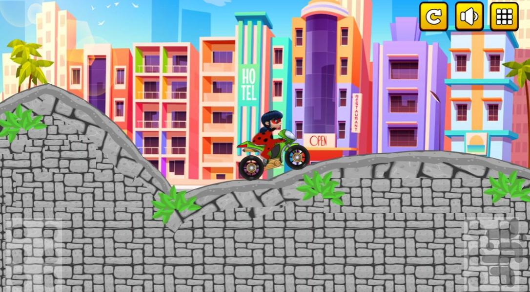 دختر کفشدوزکی موتور سوار - Gameplay image of android game