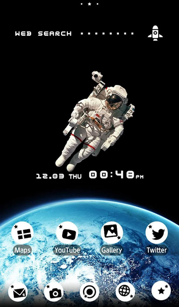 Space wallpaper-Astronaut- - Image screenshot of android app