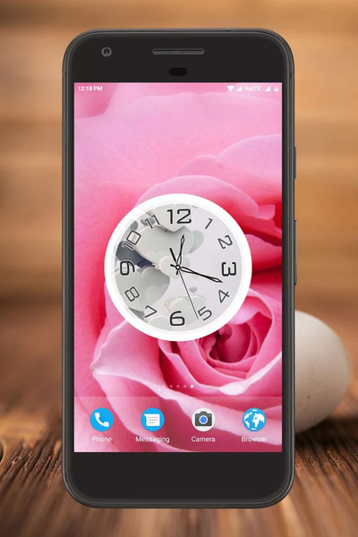 Heart Clock Live Wallpaper - Image screenshot of android app